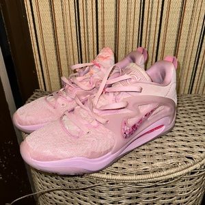 Nike KD aunt Pearl